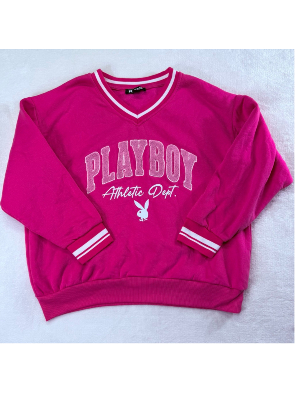 Women's Playboy Pink V-Neck Sweatshirt & Joggers Sweatpants Set Medium Soft - Picture 2 of 16